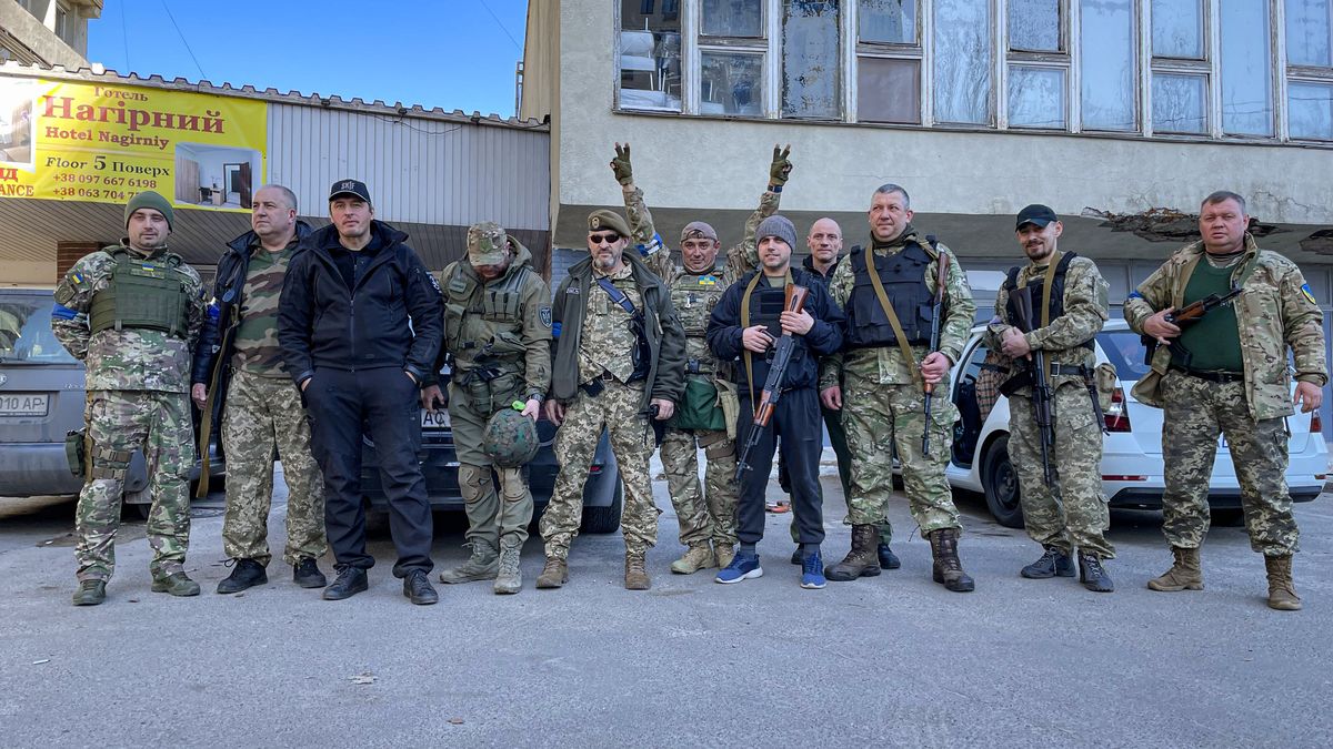 Obrazem: Reportéři na tajné misi s obávaným ukrajinským plukem